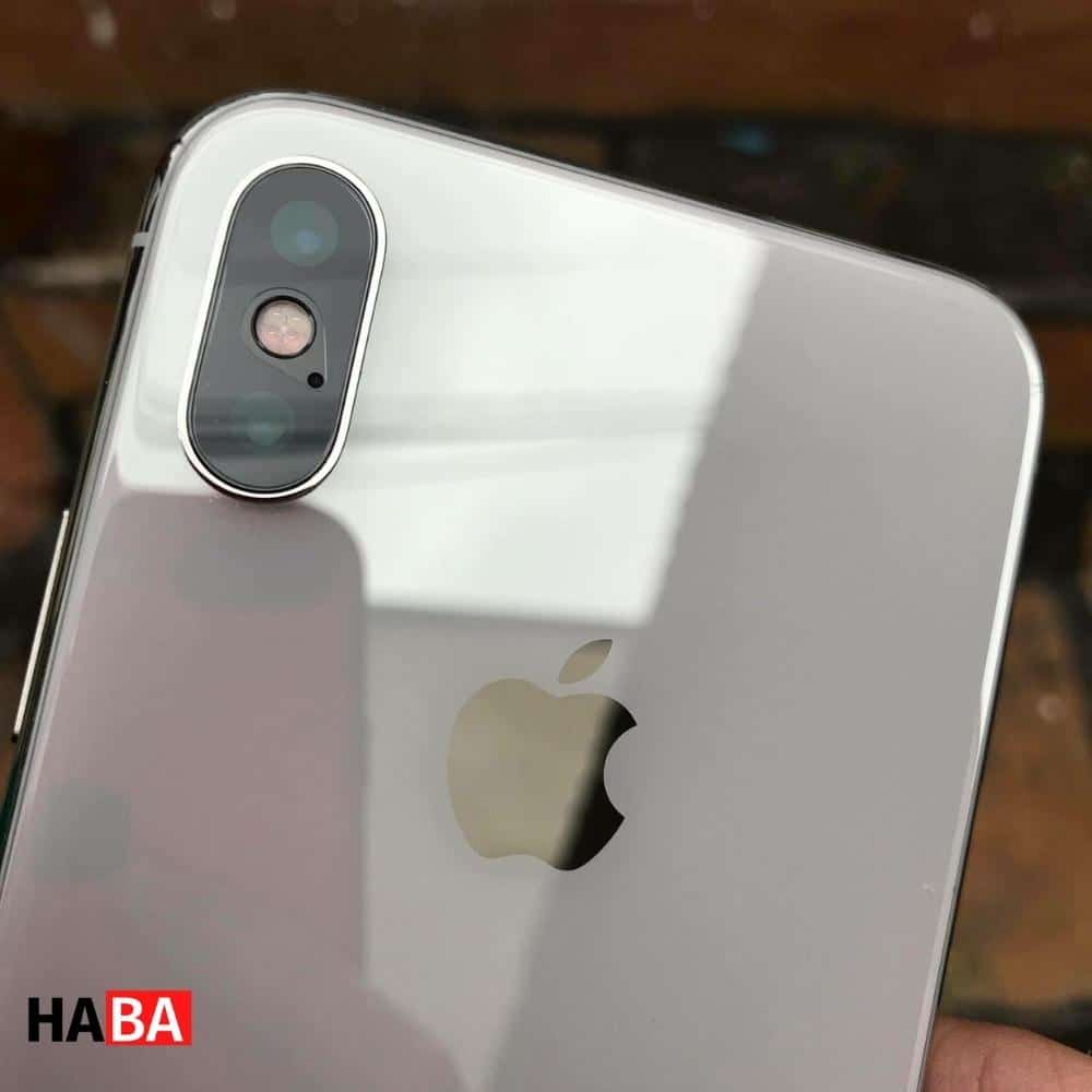 Sử dụng miếng dán bảo vệ mắt camera