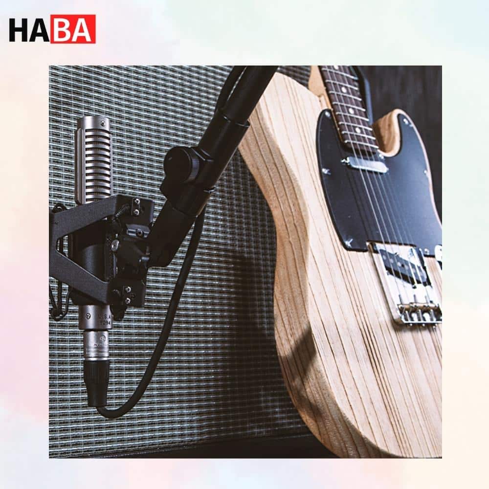 Dùng ribbon microphone để thu âm thanh của nhạc cụ